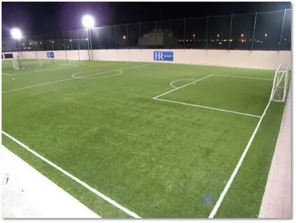 إنشاء وتصميم ملاعب بالرياض